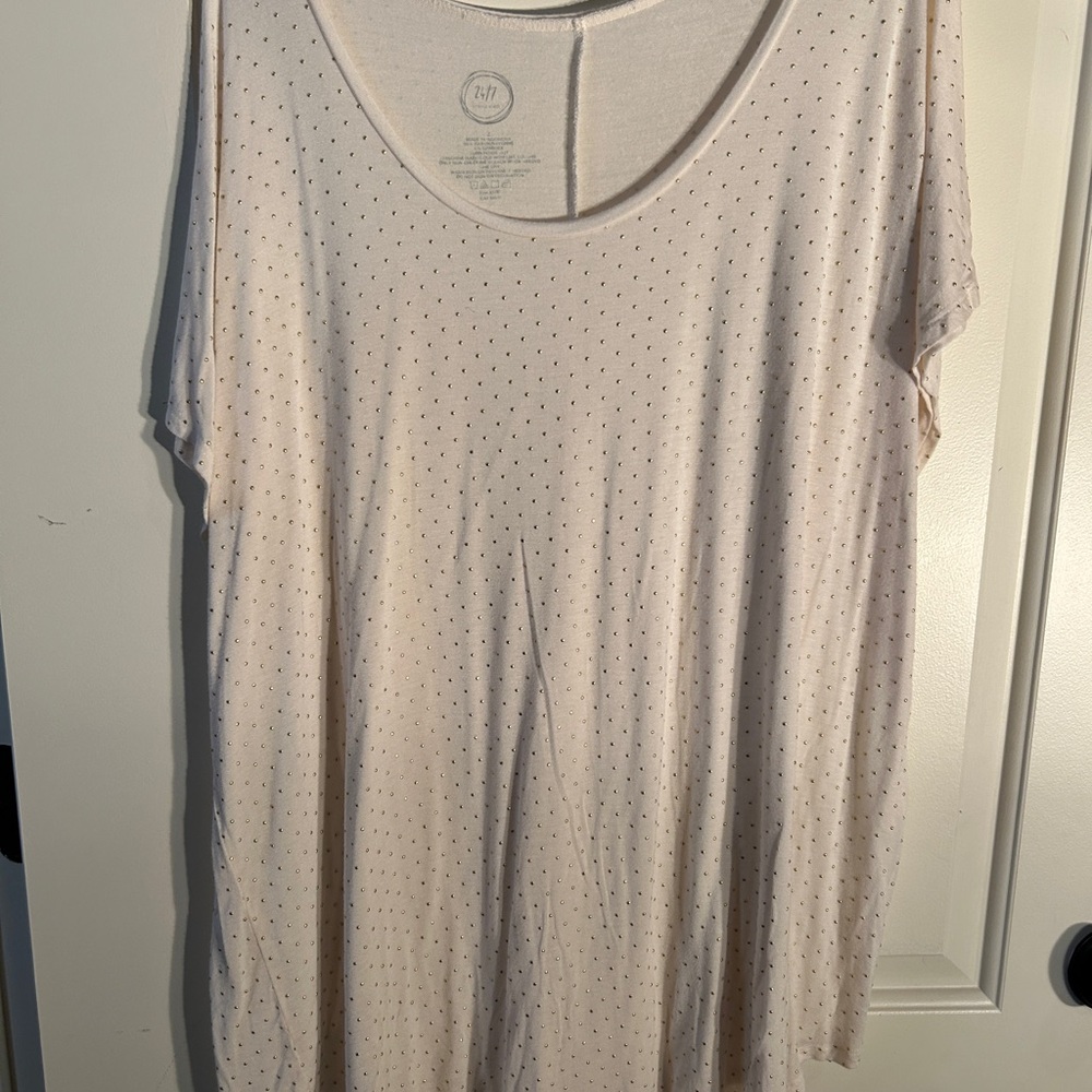 Maurices 24/7 Cream Tunic Top w/Gold Accents - Size 2X